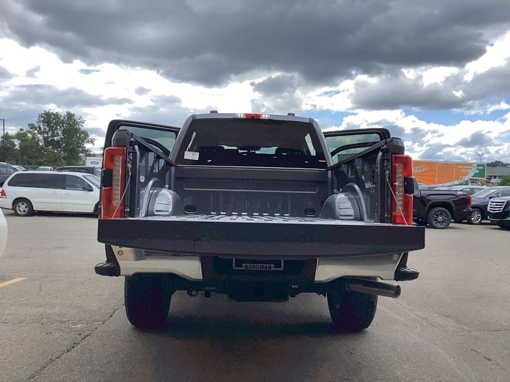 2026 Ford Super Duty F-350 SRW F-350® XLT