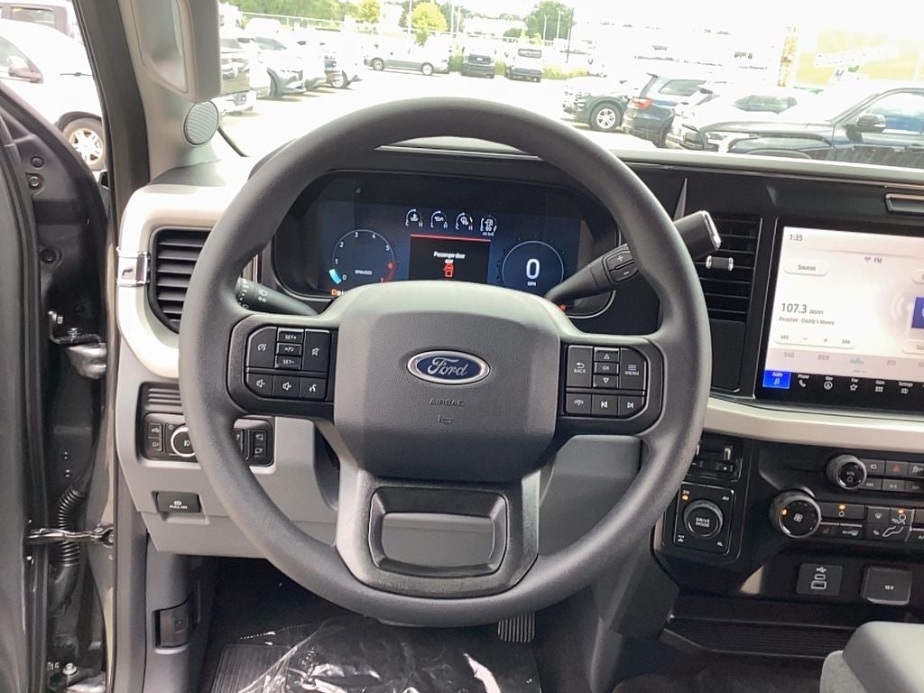 2026 Ford Super Duty F-350 SRW F-350® XLT