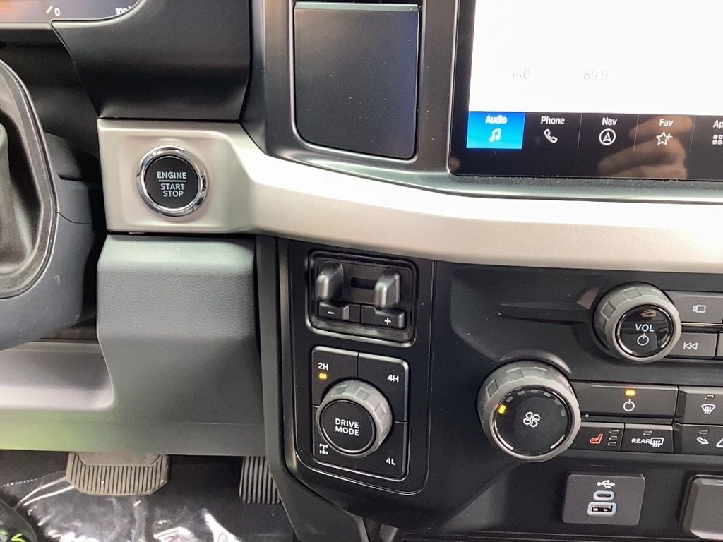 2026 Ford Super Duty F-350 SRW F-350® XLT