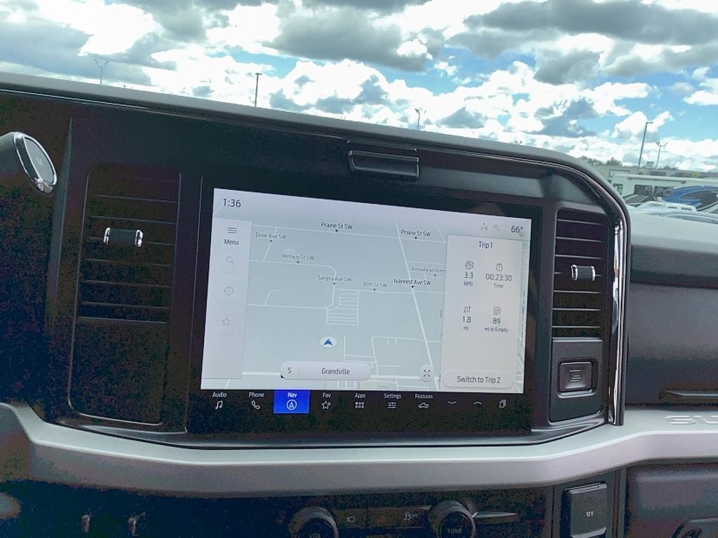 2026 Ford Super Duty F-350 SRW F-350® XLT