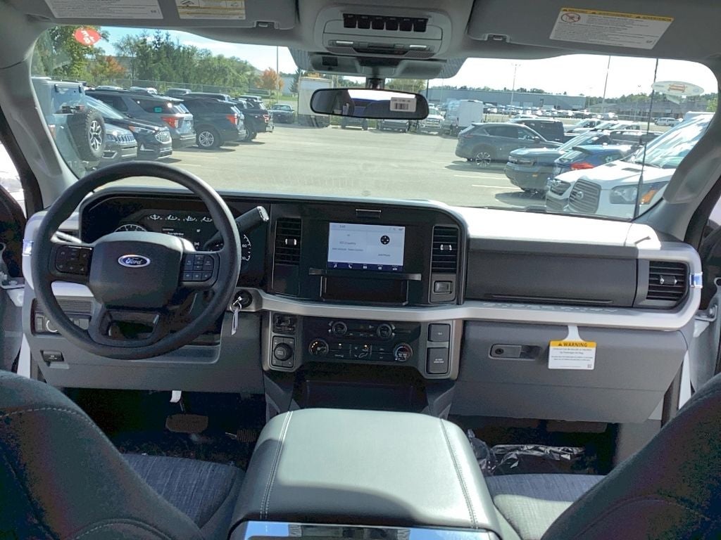 2026 Ford Super Duty F-350 SRW F-350® XLT