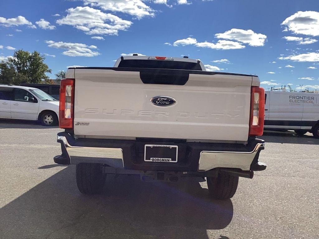 2026 Ford Super Duty F-350 SRW F-350® XLT