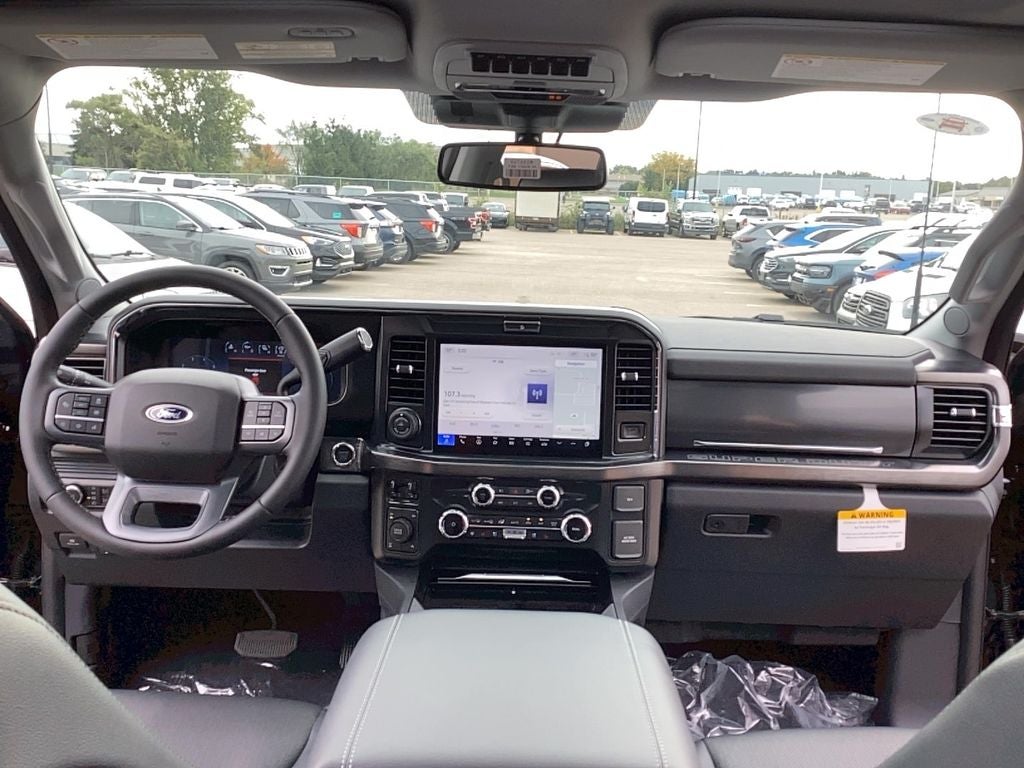 2026 Ford Super Duty F-350 SRW F-350® Lariat®