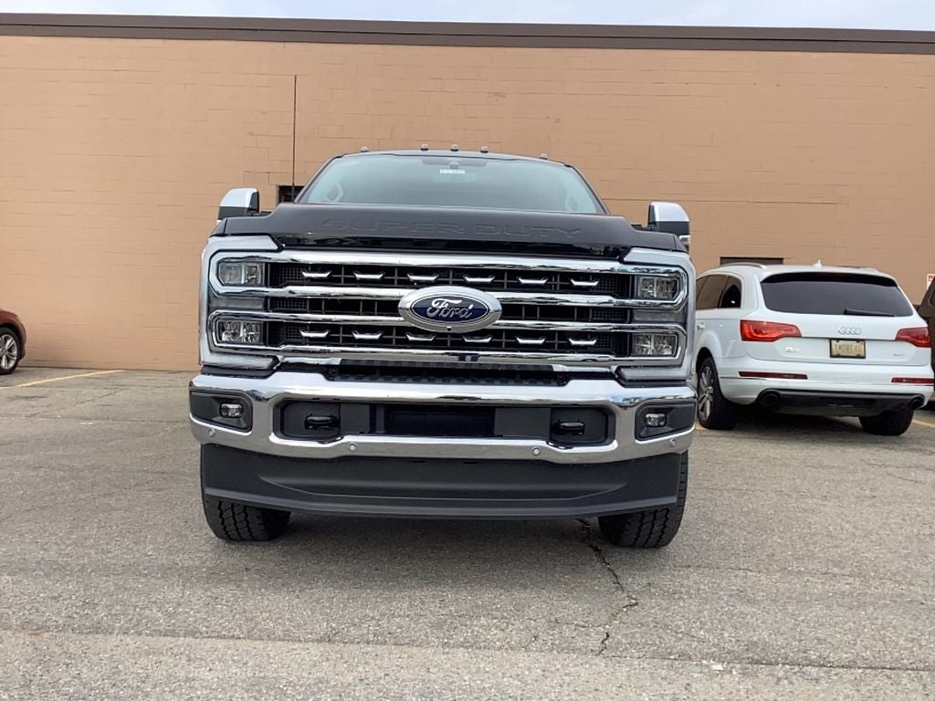 2026 Ford Super Duty F-350 SRW F-350® Lariat®