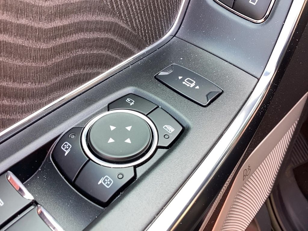 2025 Ford Super Duty F-350 SRW F-350® Platinum®