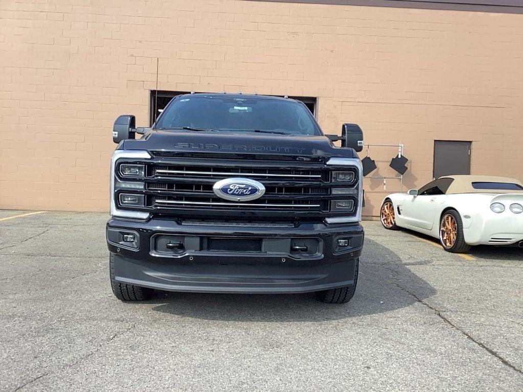 2025 Ford Super Duty F-350 SRW F-350® Platinum®