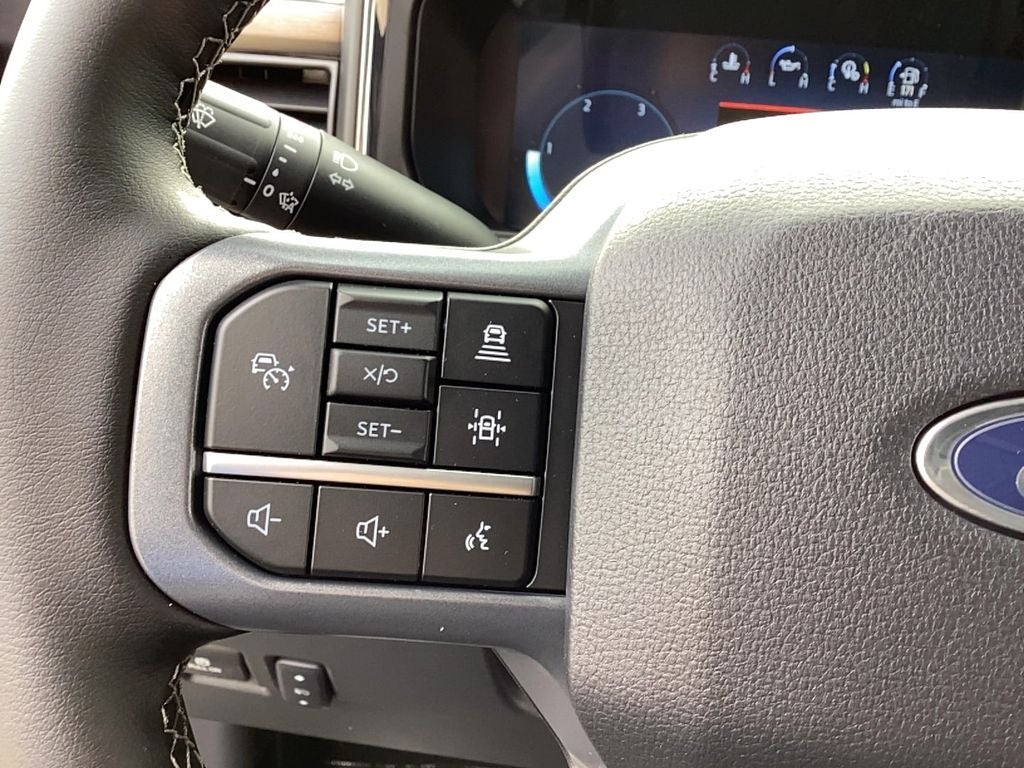 2026 Ford Super Duty F-350 SRW F-350® Lariat®