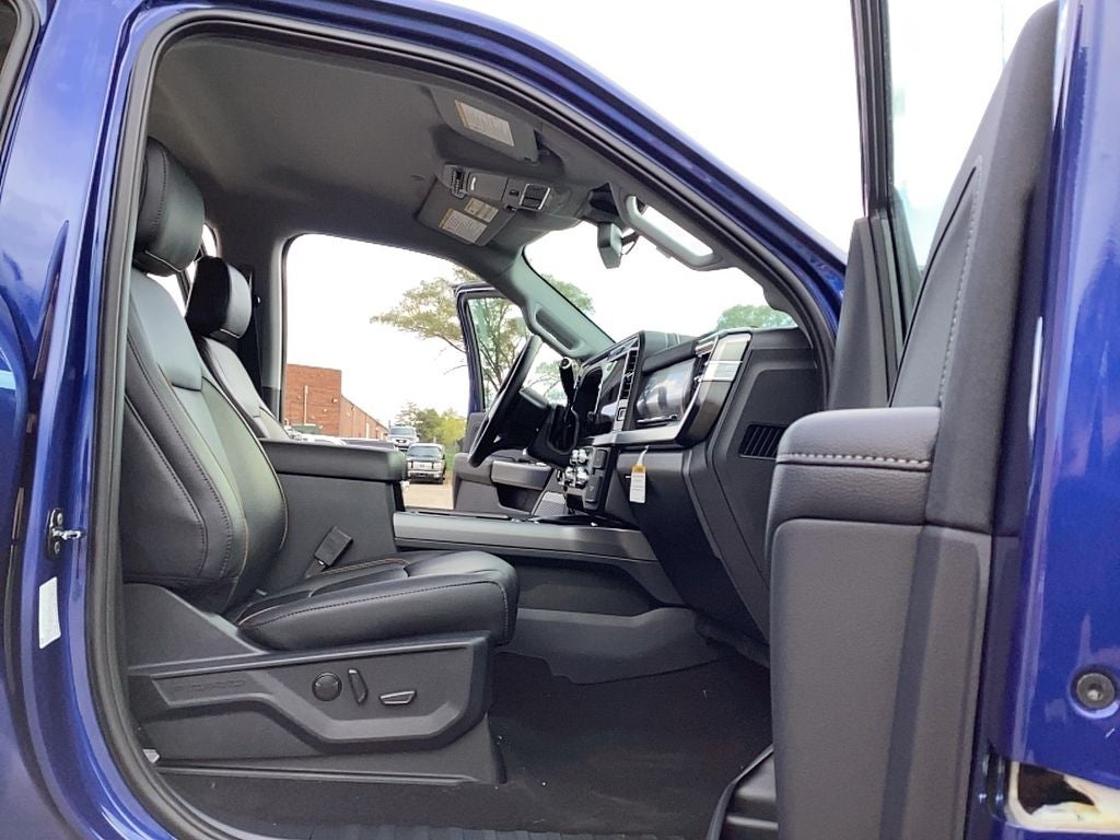 2026 Ford Super Duty F-350 SRW F-350® Lariat®