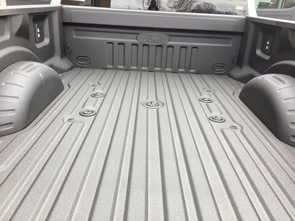 2025 Ford Super Duty F-350 SRW F-350® Lariat®