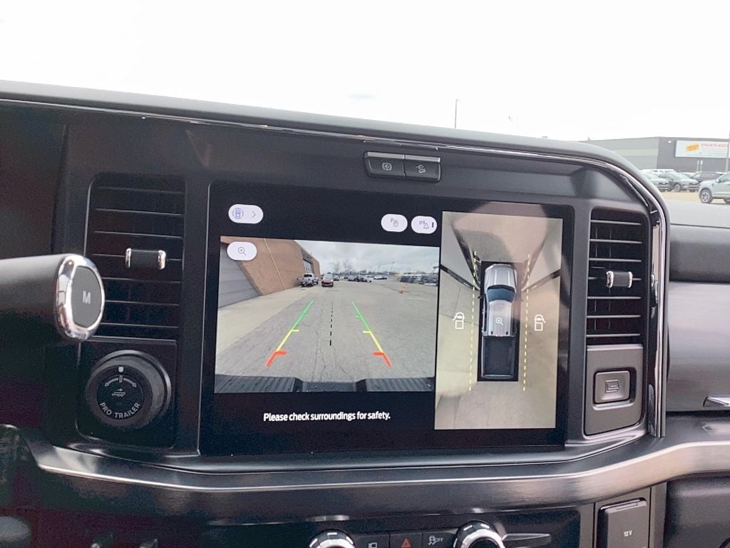 2025 Ford Super Duty F-350 SRW F-350® Lariat®