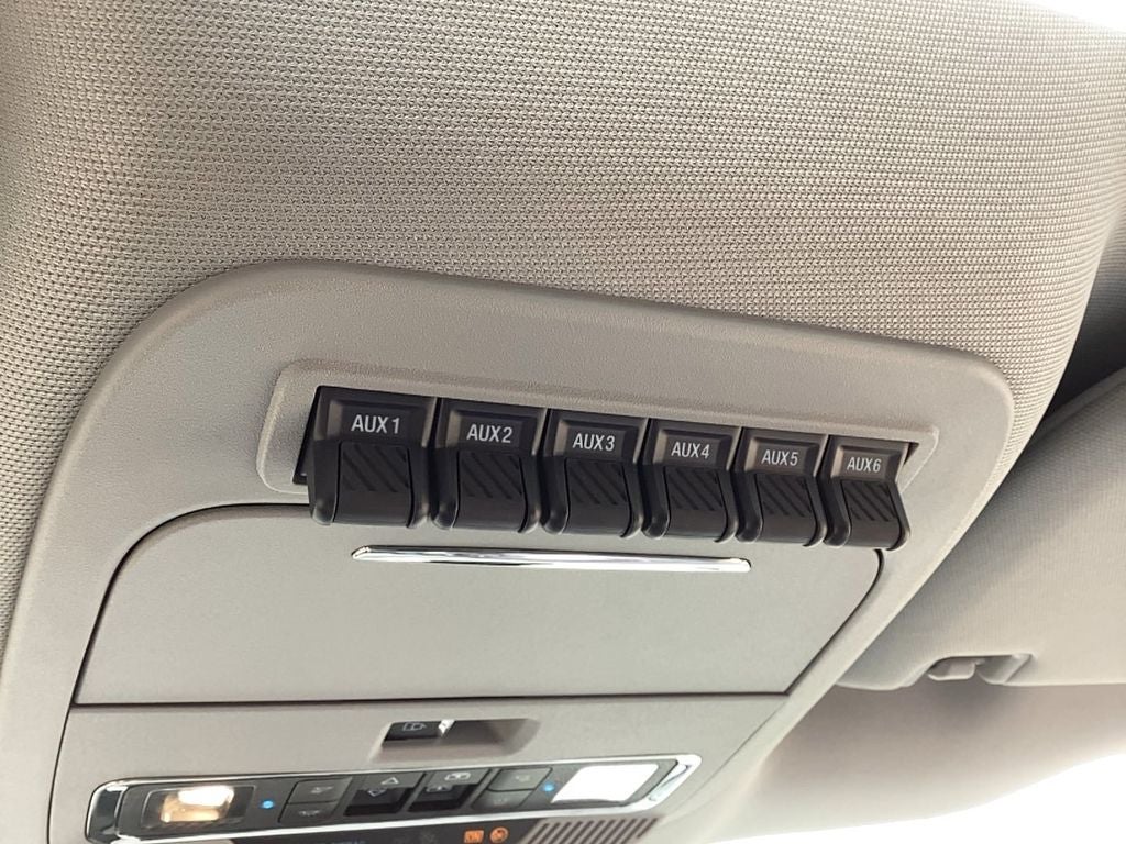 2025 Ford Super Duty F-350 SRW F-350® Lariat®