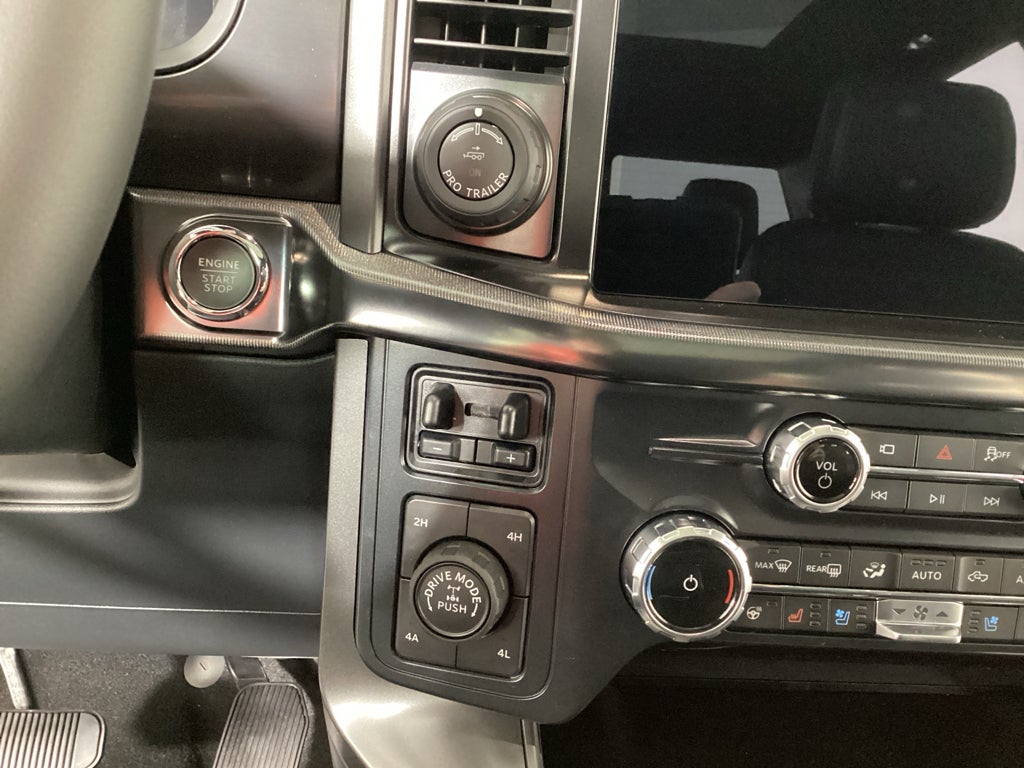 2026 Ford F-150 4X4 CREW LARIAT