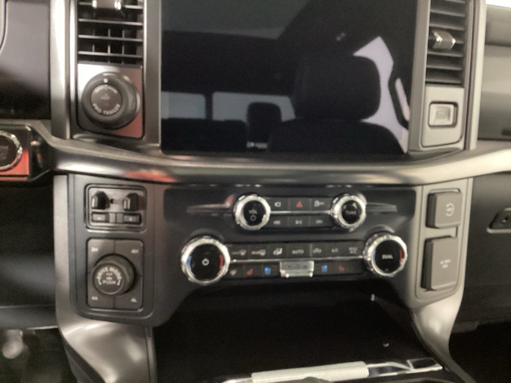 2026 Ford F-150 4X4 CREW LARIAT