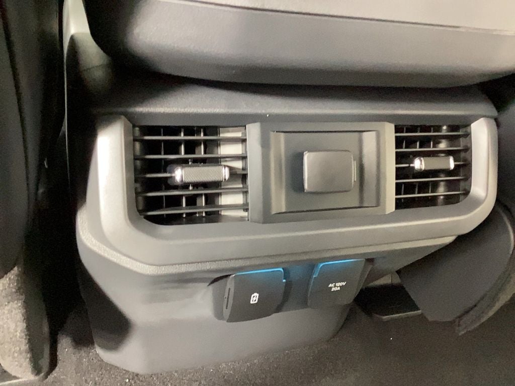 2025 Ford F-150 Lariat®