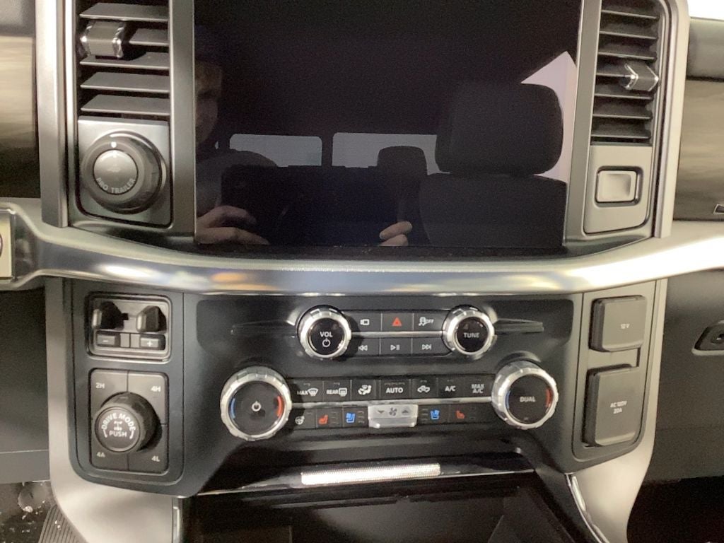 2025 Ford F-150 Lariat®