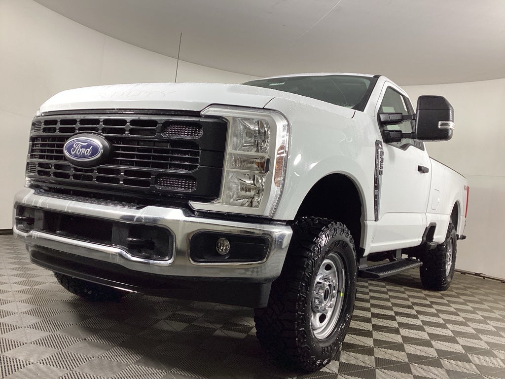 2026 Ford Super Duty F-350 SRW F-350® XL