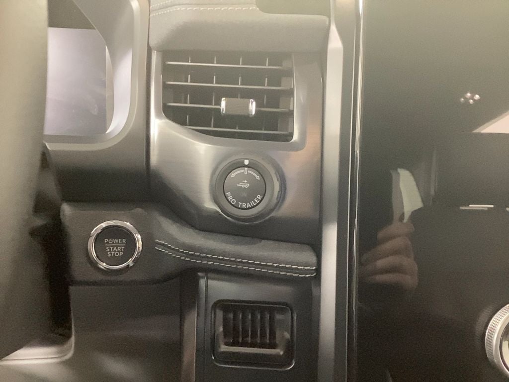 2025 Ford F-150 Lightning Flash™