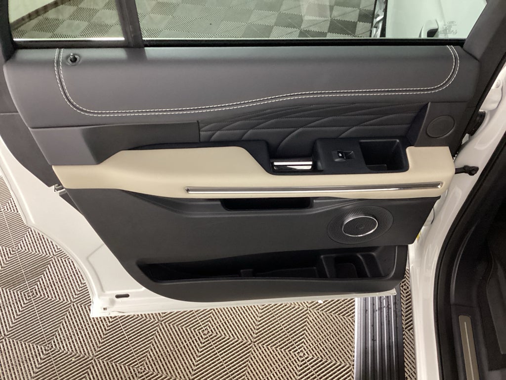 2023 Ford Expedition MAX Platinum