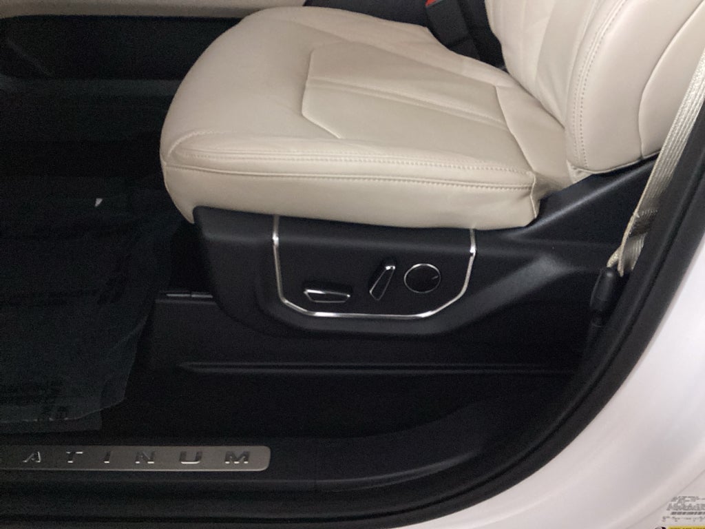 2023 Ford Expedition MAX Platinum