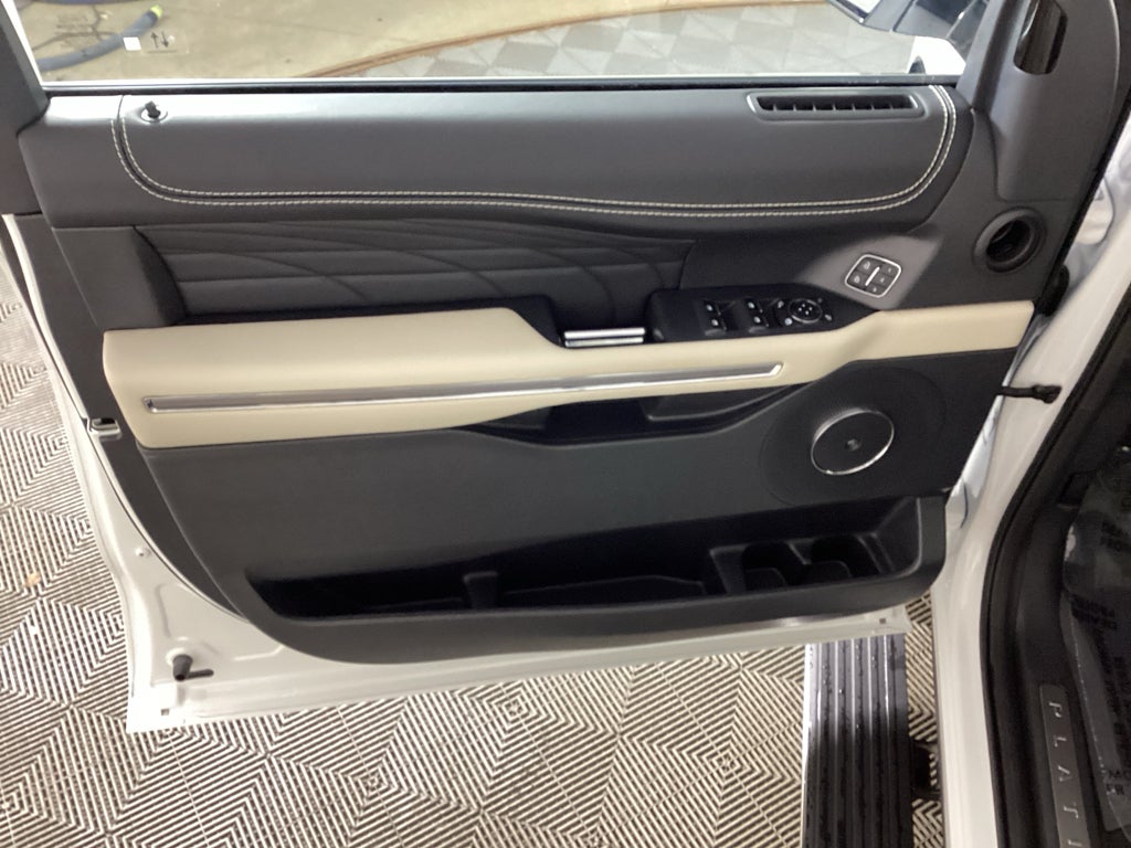 2023 Ford Expedition MAX Platinum