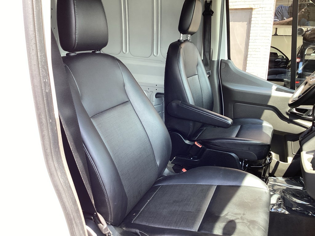 2025 Ford Transit Van Base