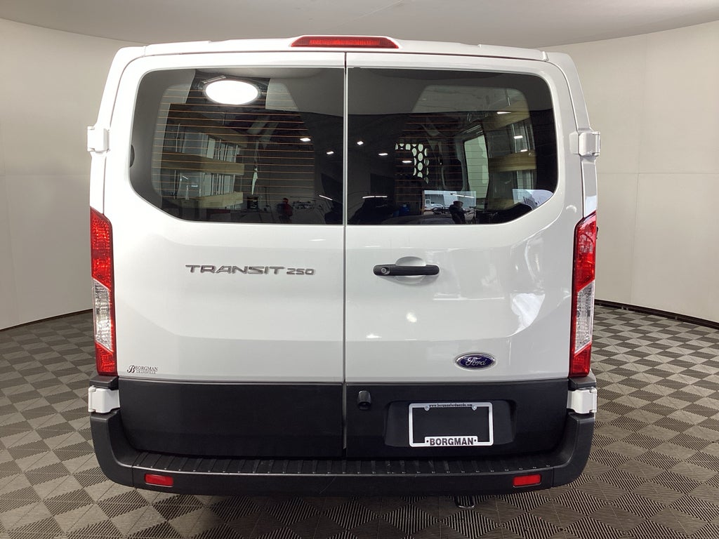 2025 Ford Transit Van Base