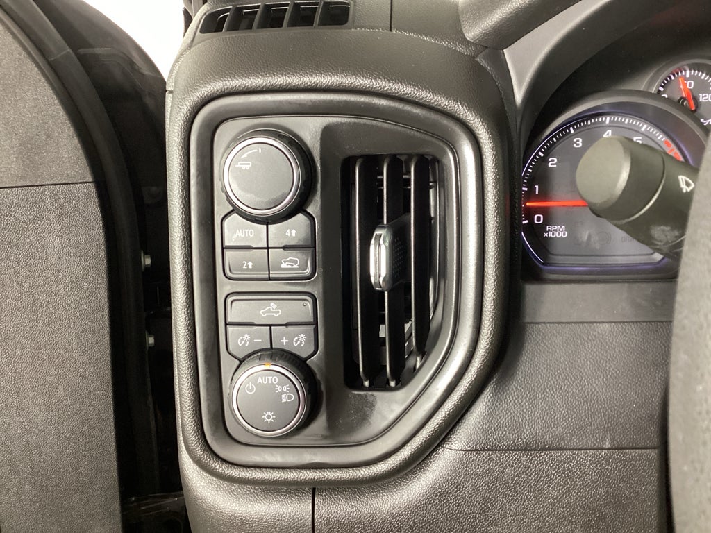 2020 Chevrolet Silverado Custom