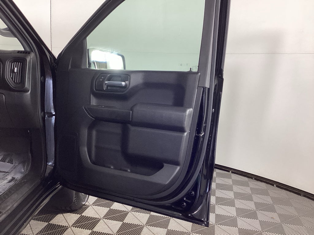 2020 Chevrolet Silverado Custom