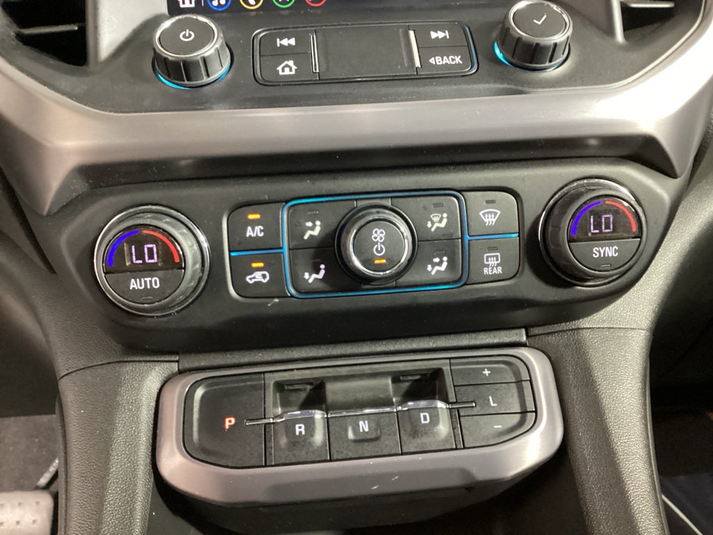 2020 GMC Acadia AT4