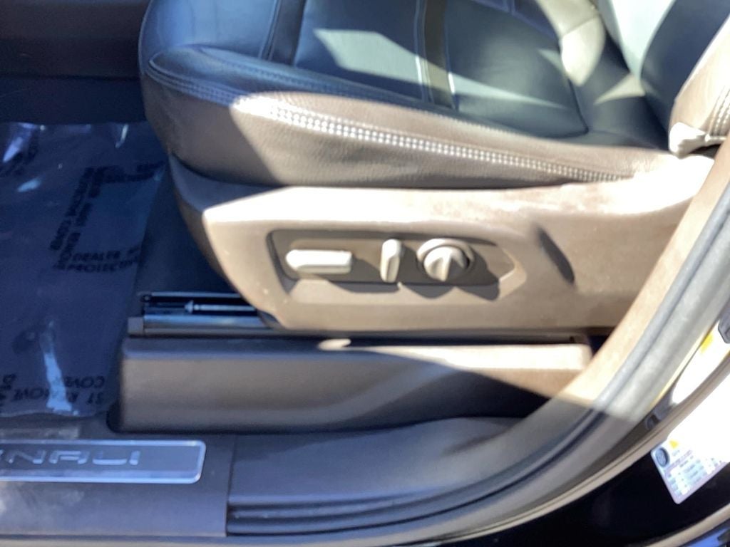 2023 GMC Sierra Denali