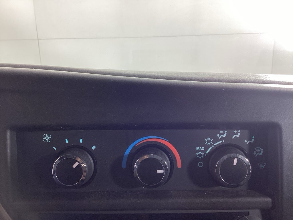 2020 GMC Savana Cargo