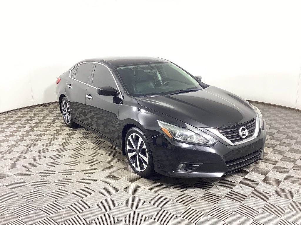 2016 Nissan Altima SR