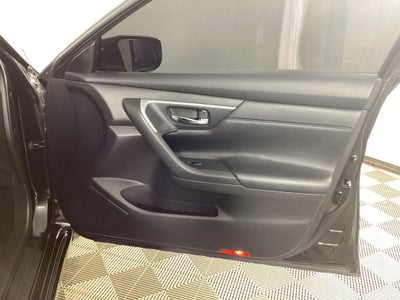 2016 Nissan Altima 2.5 SR