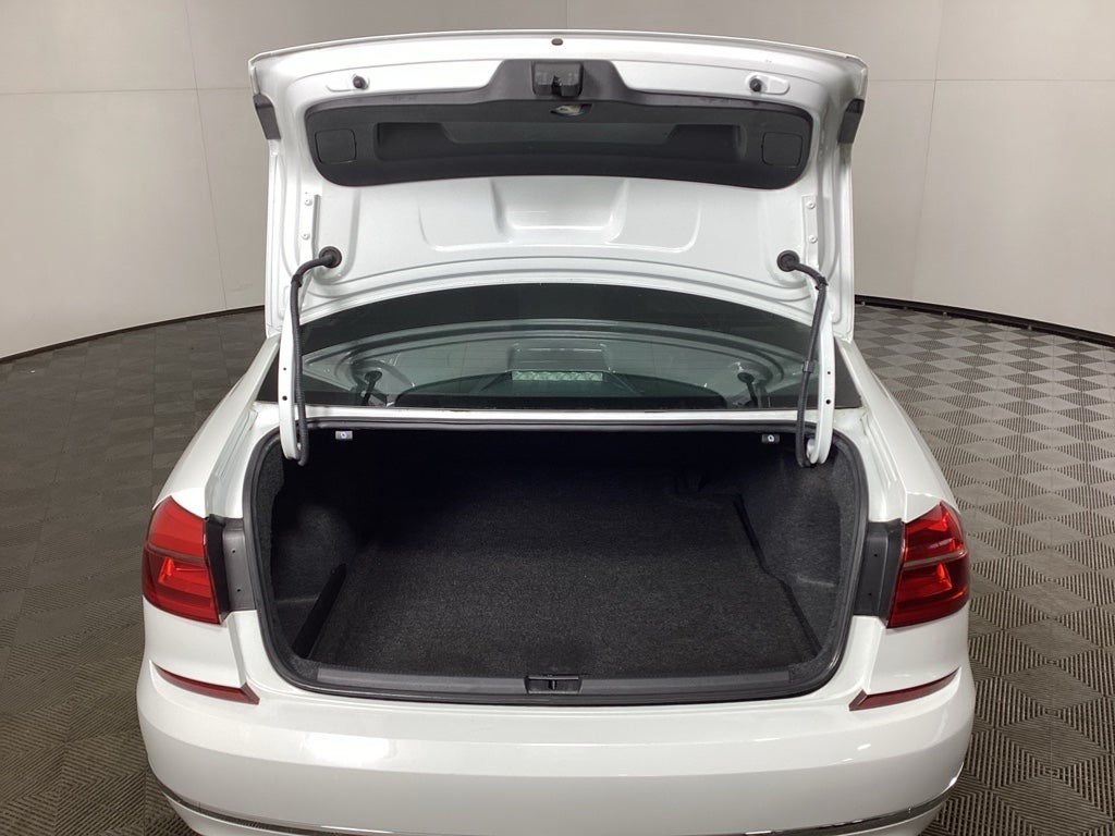 2016 Volkswagen Passat 1.8T S