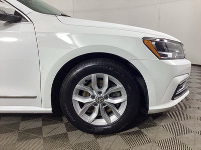 2016 Volkswagen Passat 1.8T S