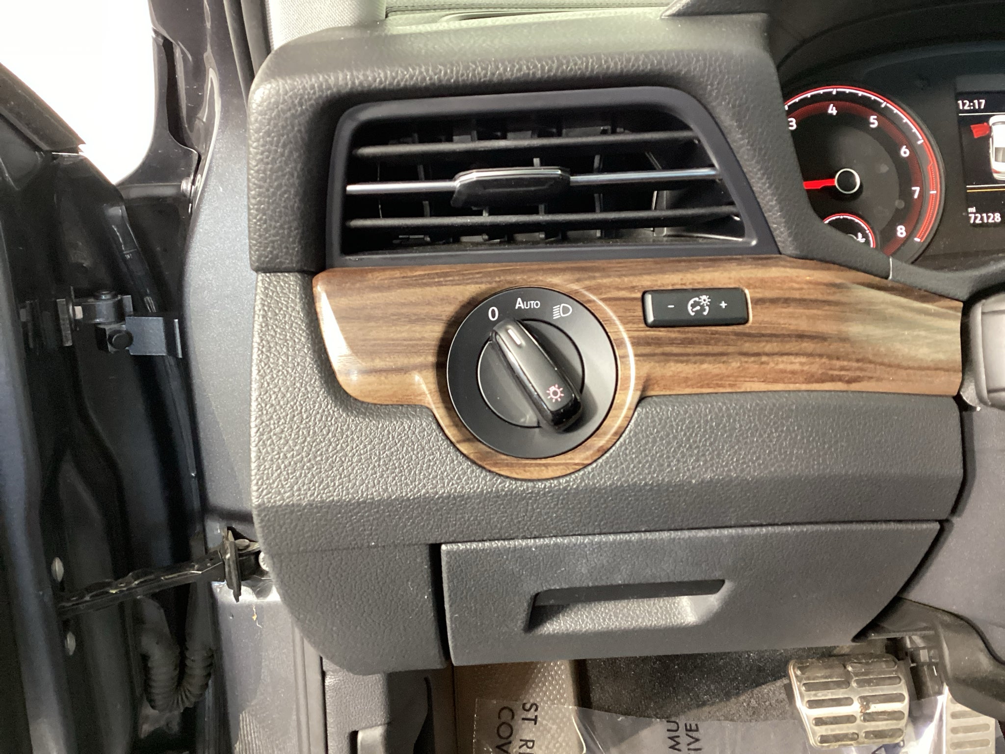 2022 Volkswagen Passat 2.0T Limited Edition