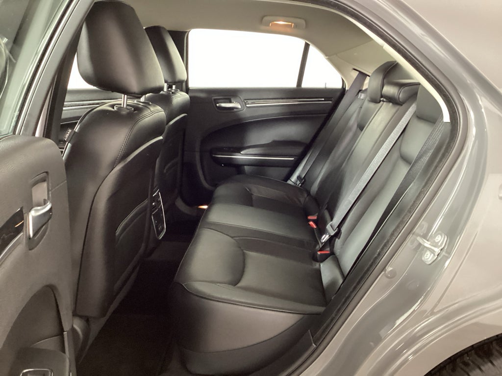 2018 Chrysler 300C Limited