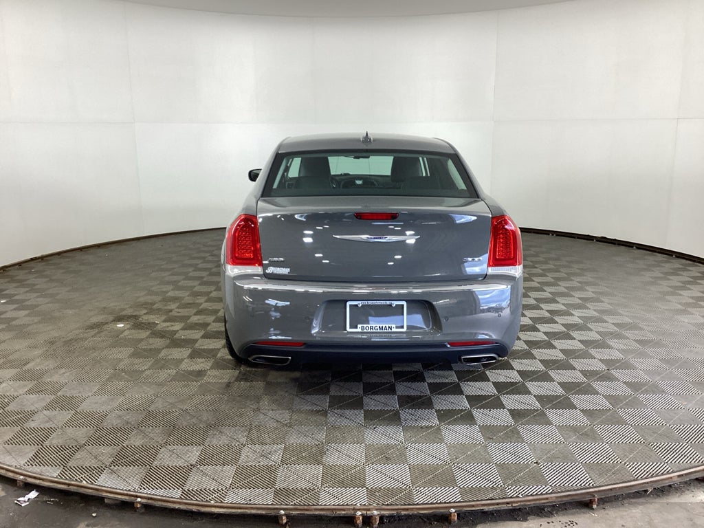 2018 Chrysler 300C Limited
