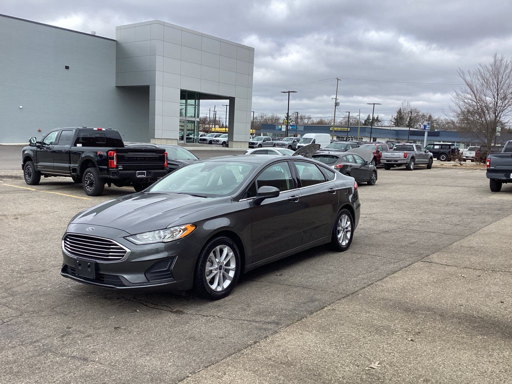 2020 Ford Fusion SE