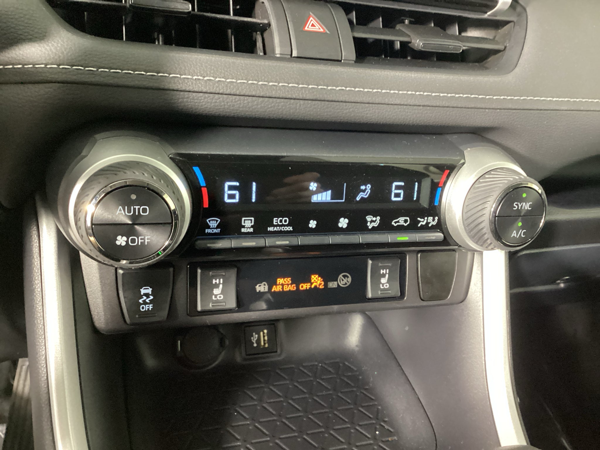 2025 Toyota RAV4 Hybrid Hybrid XLE