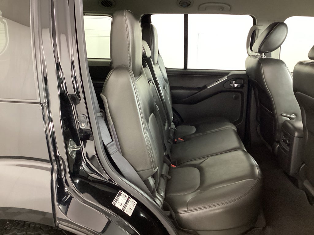 2012 Nissan Pathfinder Silver Edition
