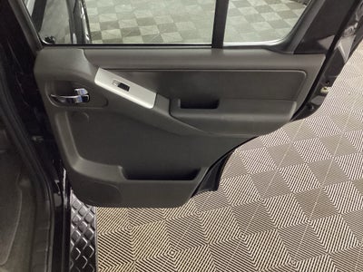 2012 Nissan Pathfinder Silver Edition