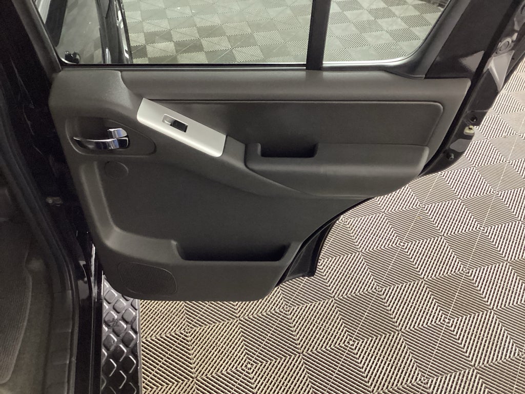 2012 Nissan Pathfinder Silver Edition
