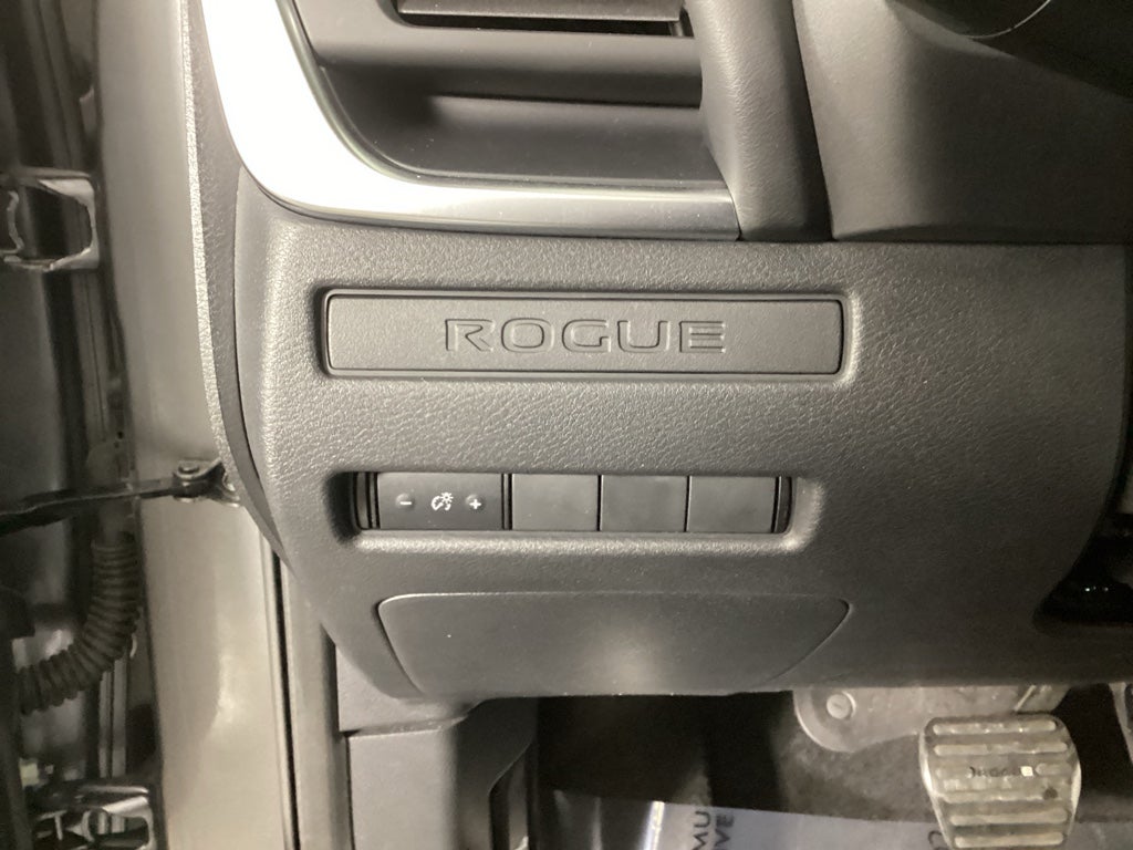 2022 Nissan Rogue S