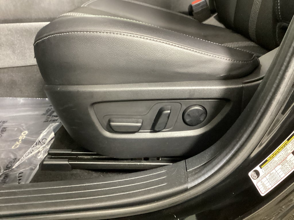 2024 Mazda Mazda CX-50 2.5 S Preferred Package