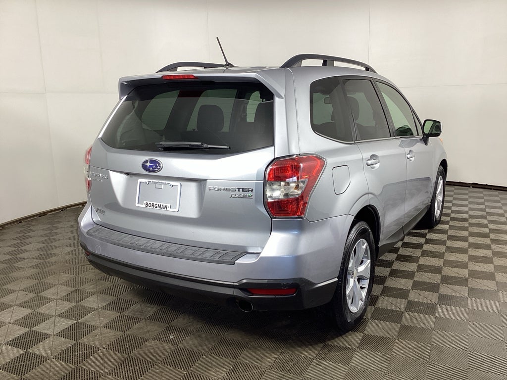 Used 2015 Subaru Forester i Limited with VIN JF2SJAHC1FH543234 for sale in Grandville, MI