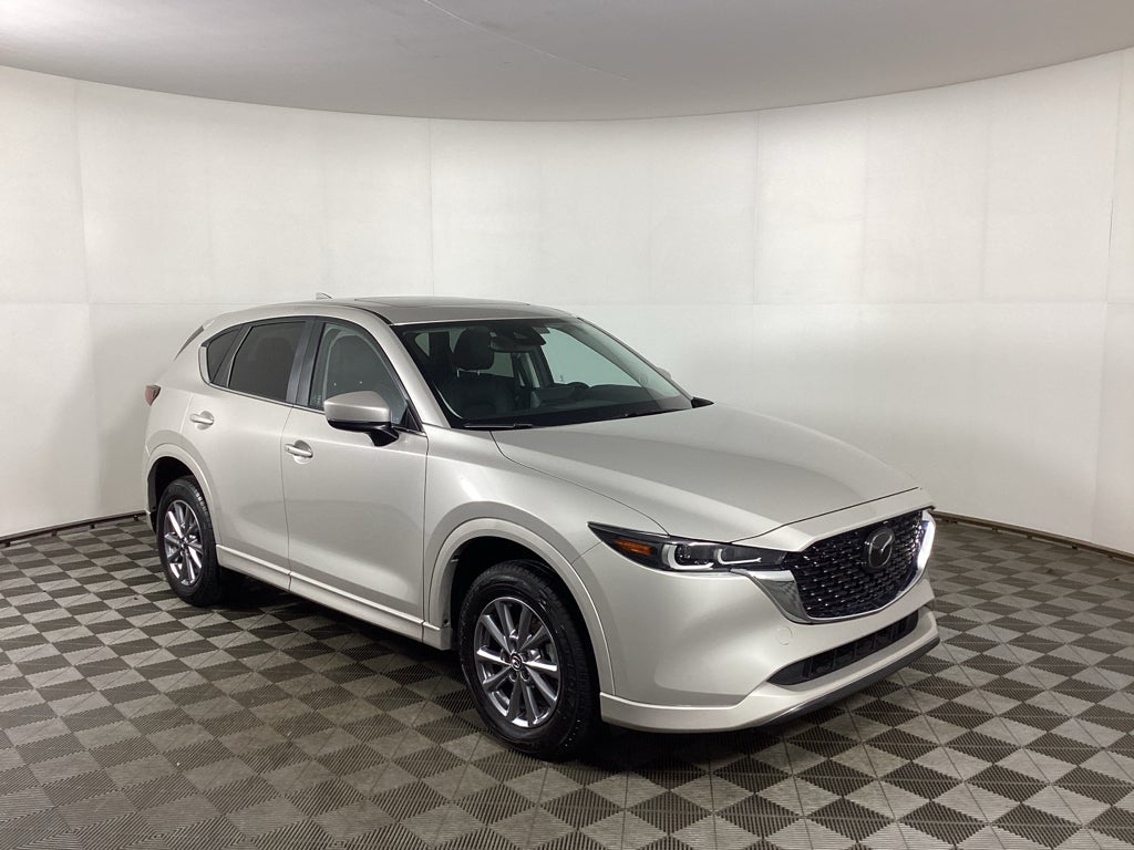 2025 Mazda CX-5 S Preferred package Auto AWD's photo