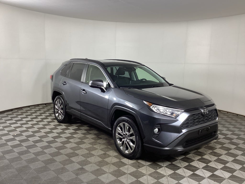 2019 Toyota RAV4 XLE Premium