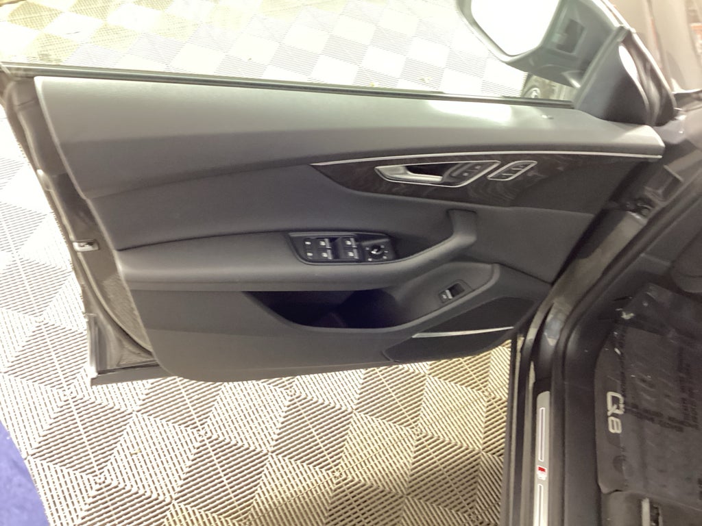 2019 Audi Q8 Prestige