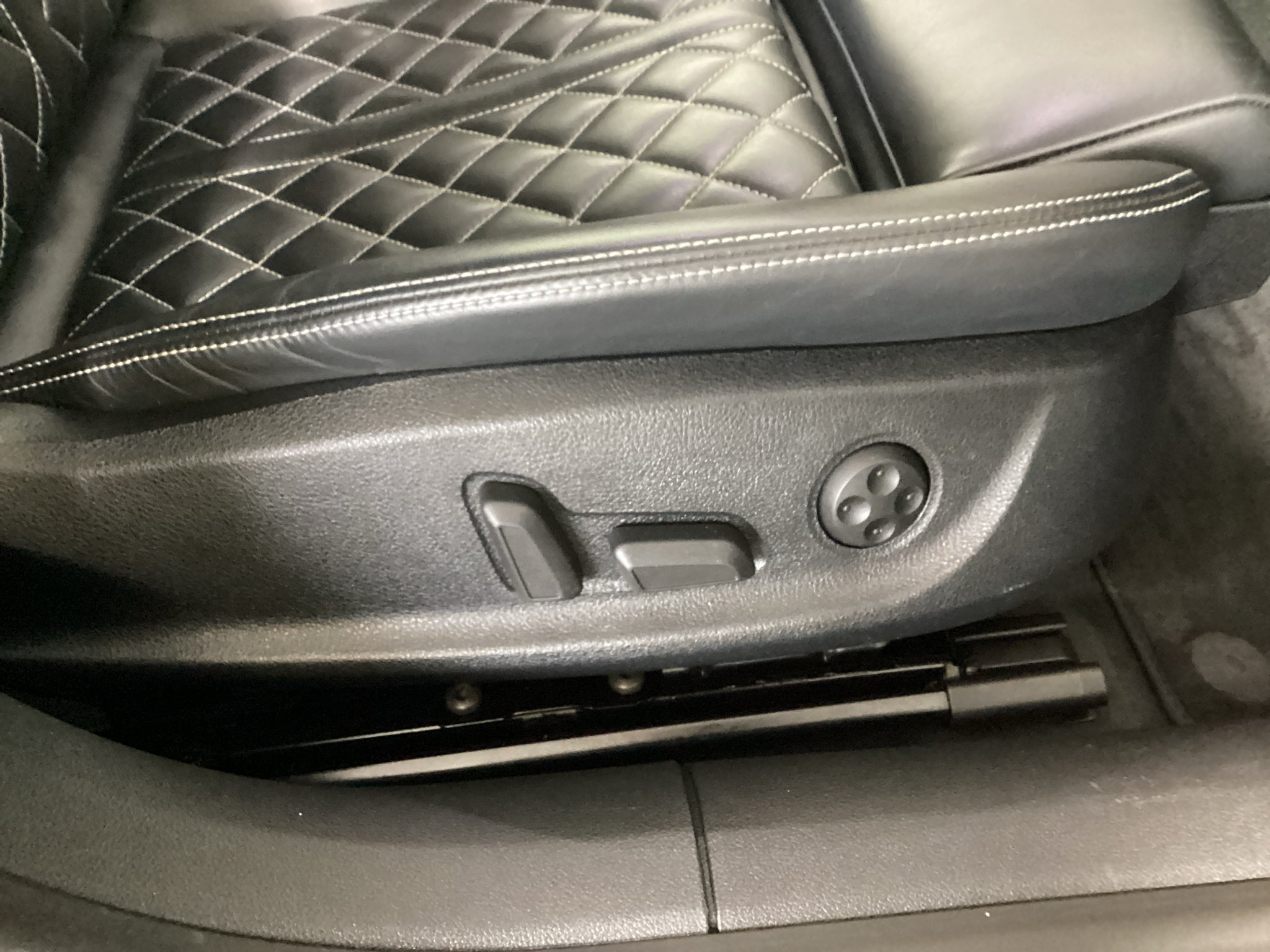 2015 Audi S7 4.0T (S tronic)